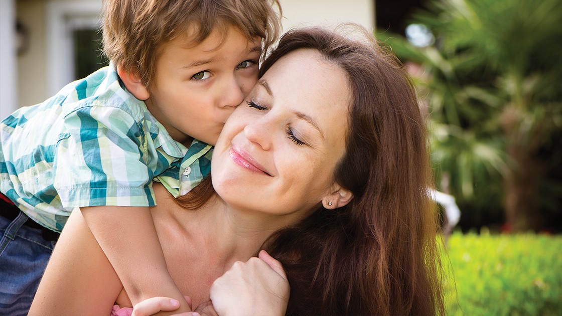 holiday home loan mother child